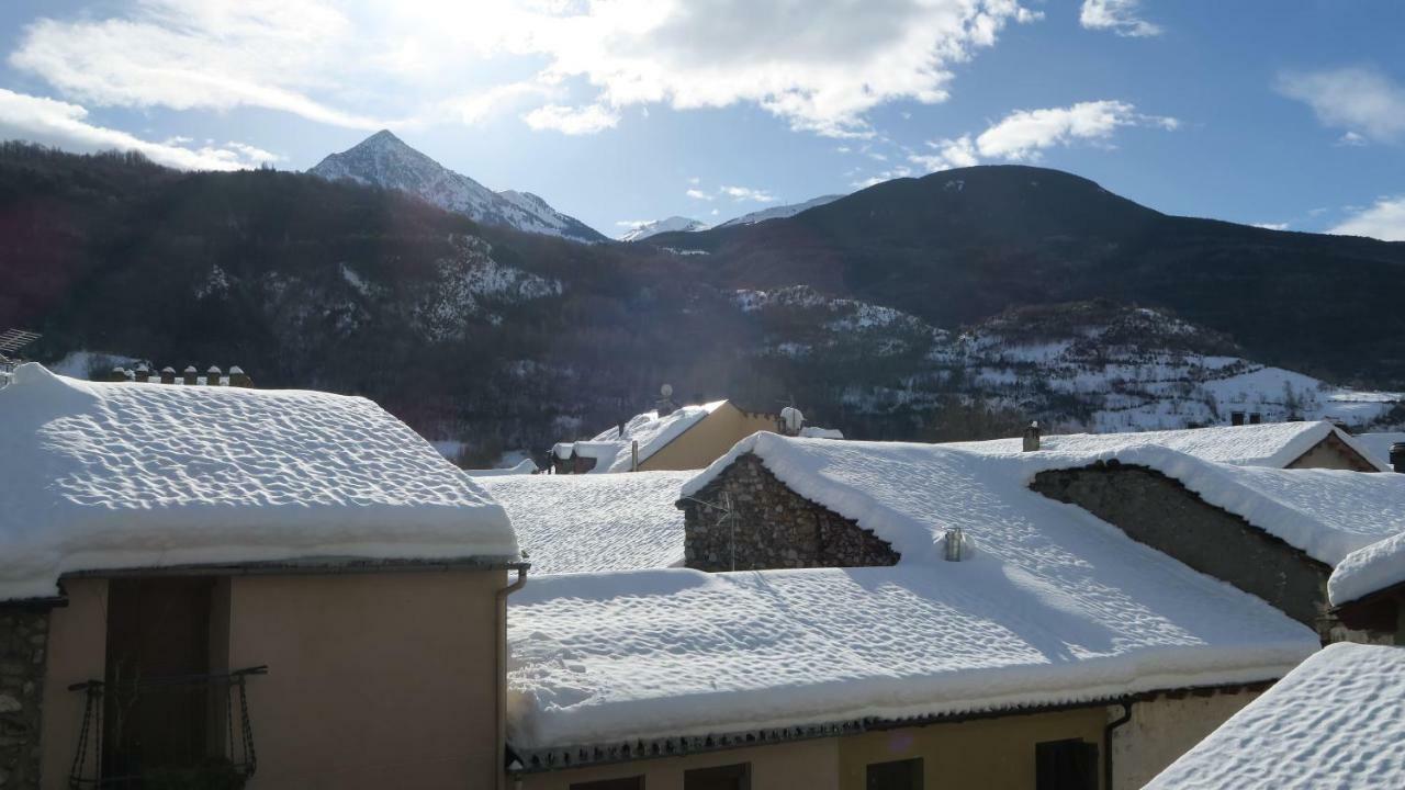 Apartamento En Benasque Casa Sinantonio - Inmocyma Exteriör bild